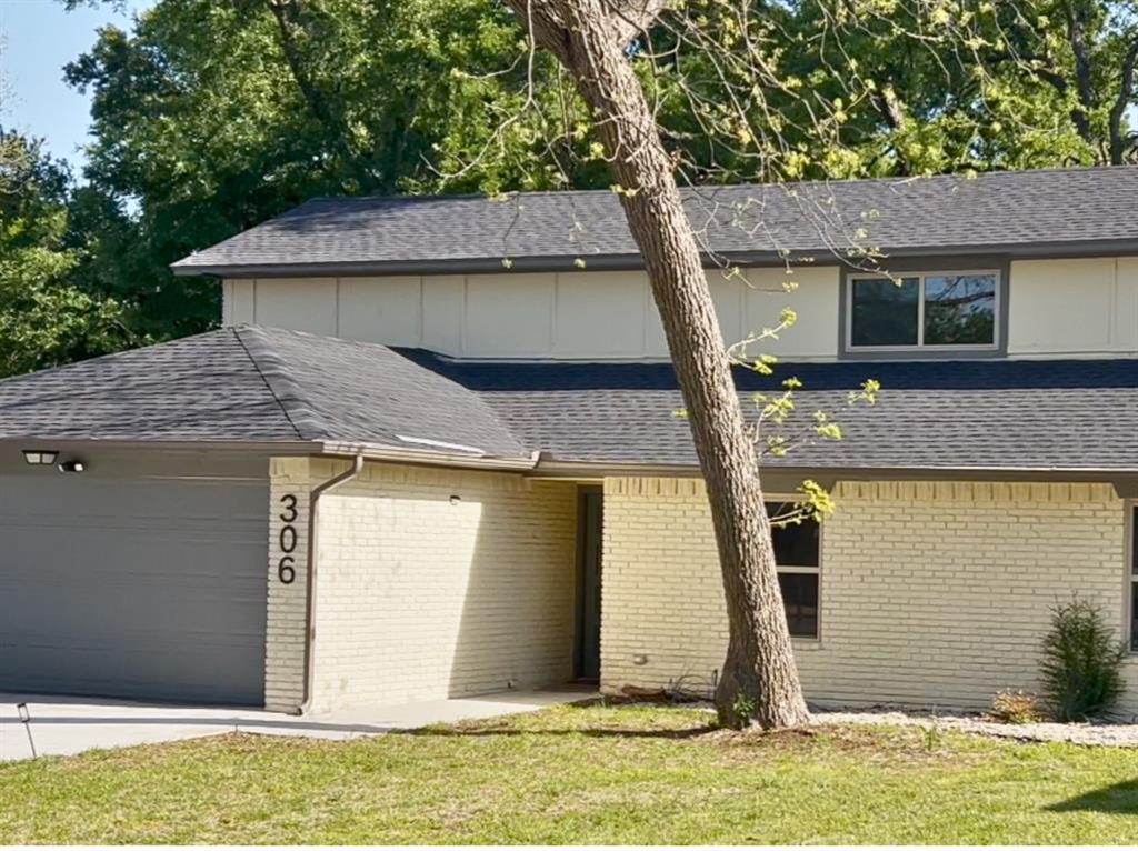 306 Linkview Drive Property Photo