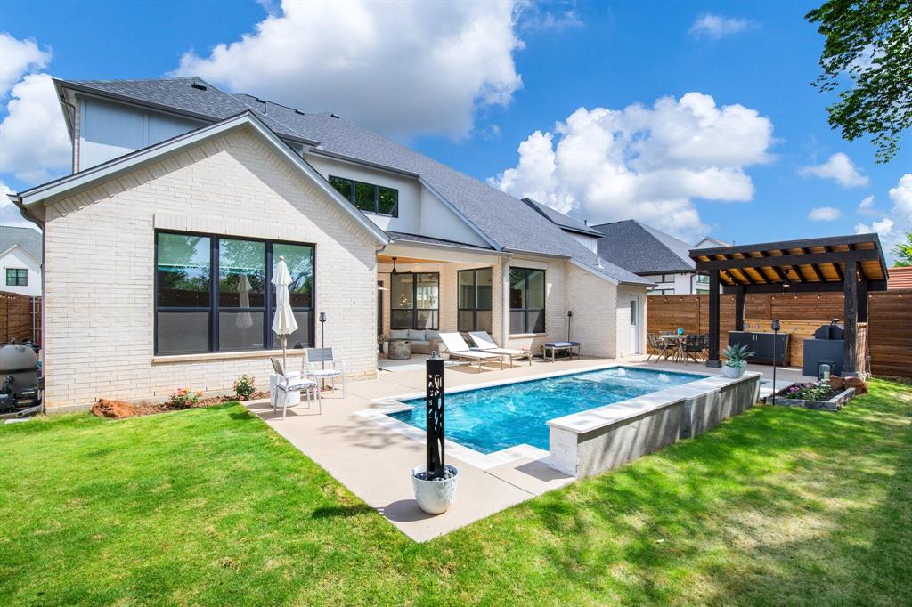 2093 Holt Way Property Image