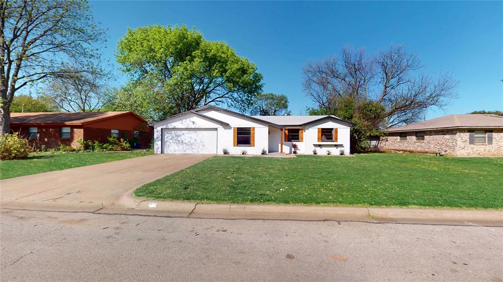 108 Nw Jayellen Avenue Property Photo