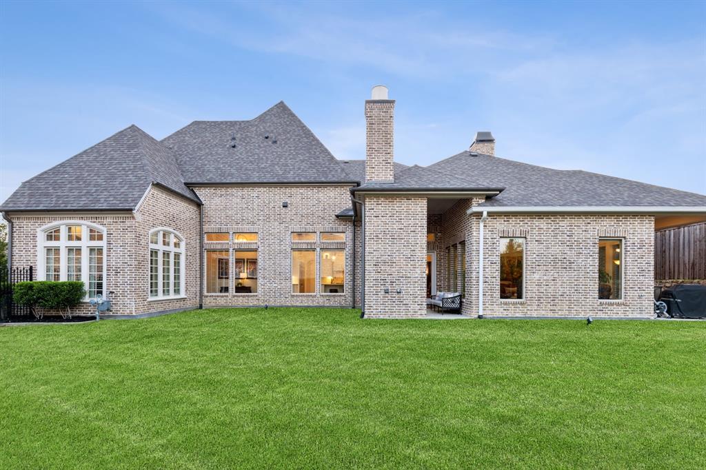 8778 Happy Hollow Drive Property Photo 2