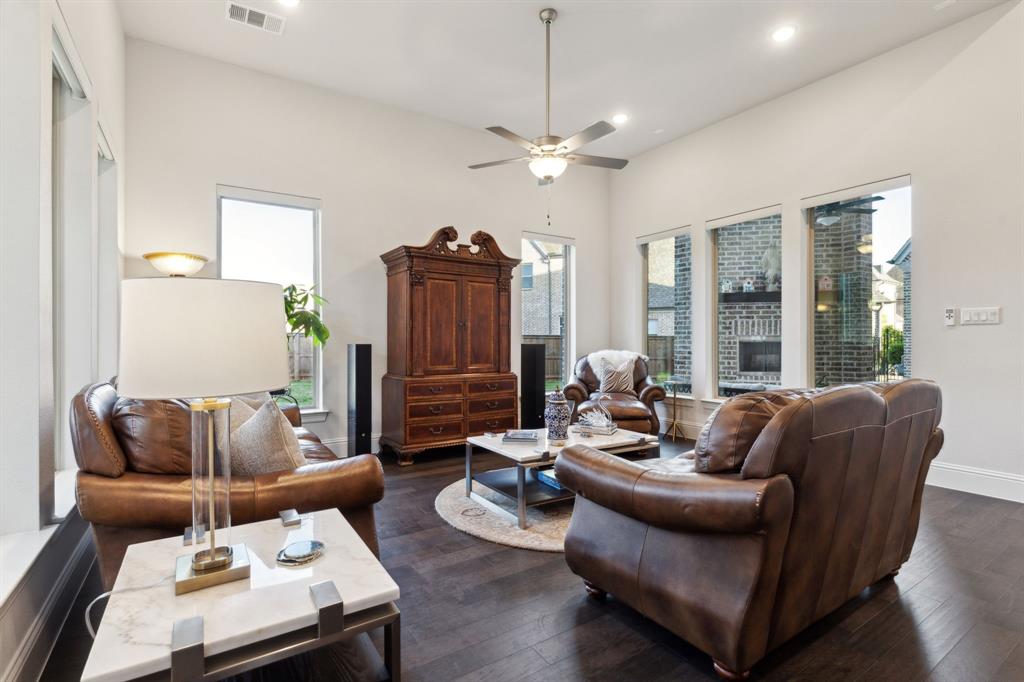 8778 Happy Hollow Drive Property Photo 11