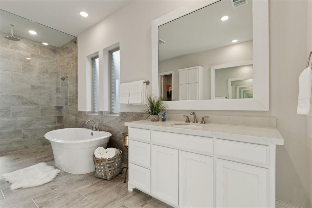 8778 Happy Hollow Drive Property Photo 16