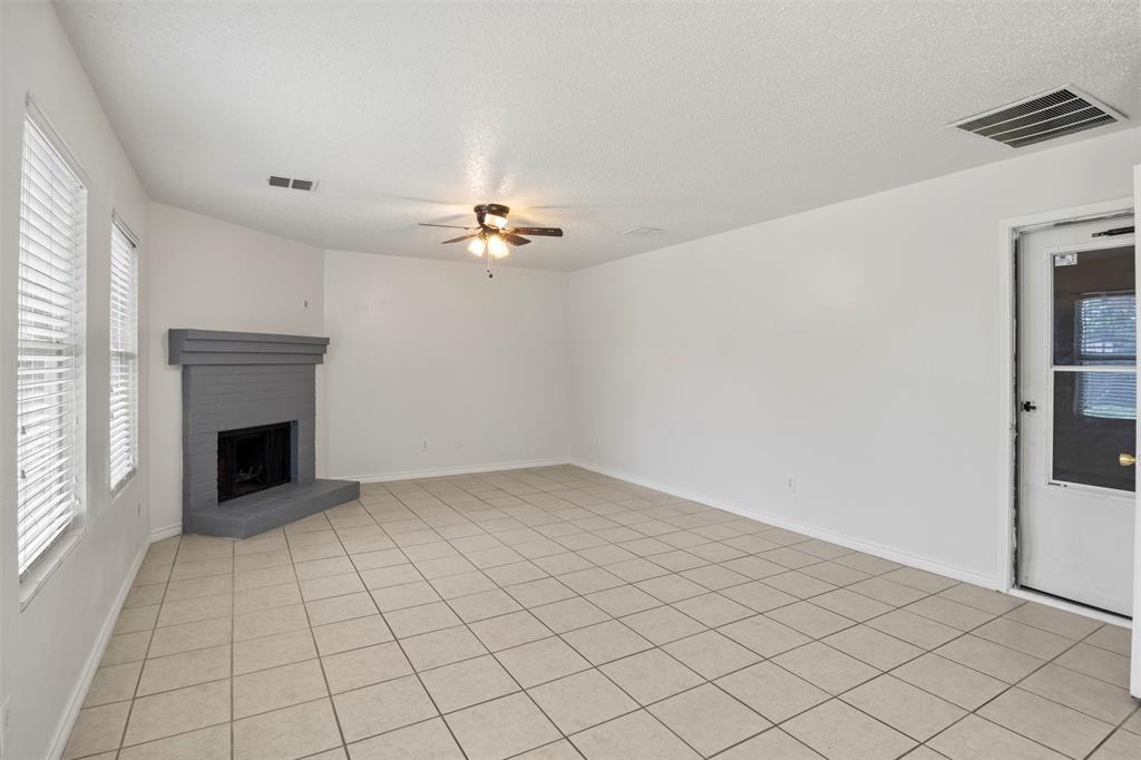 4607 Green Meadow Drive Property Photo 8