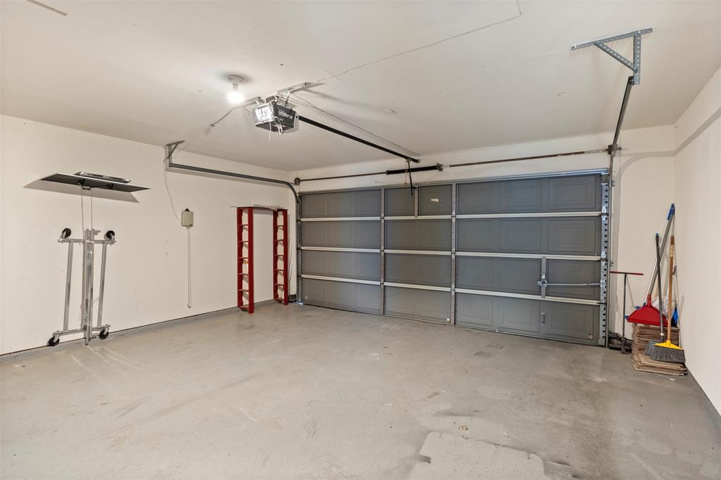 4607 Green Meadow Drive Property Photo 11