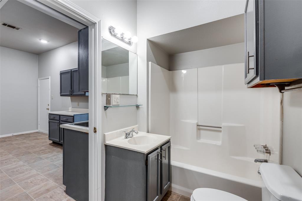 1303 N Church Street Property Photo 4