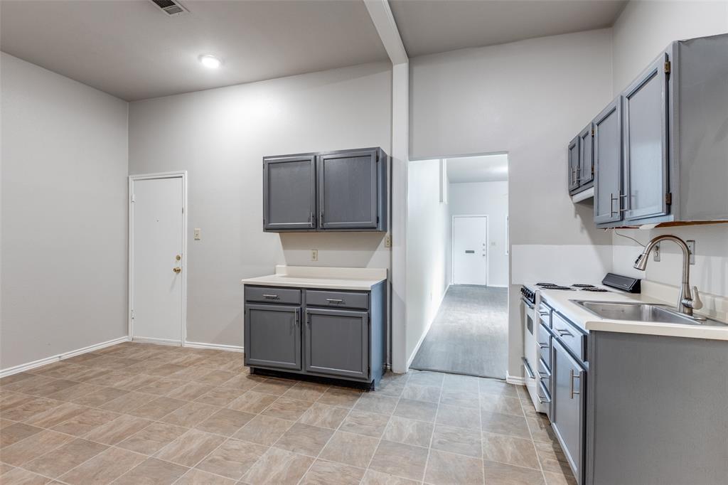 1303 N Church Street Property Photo 6
