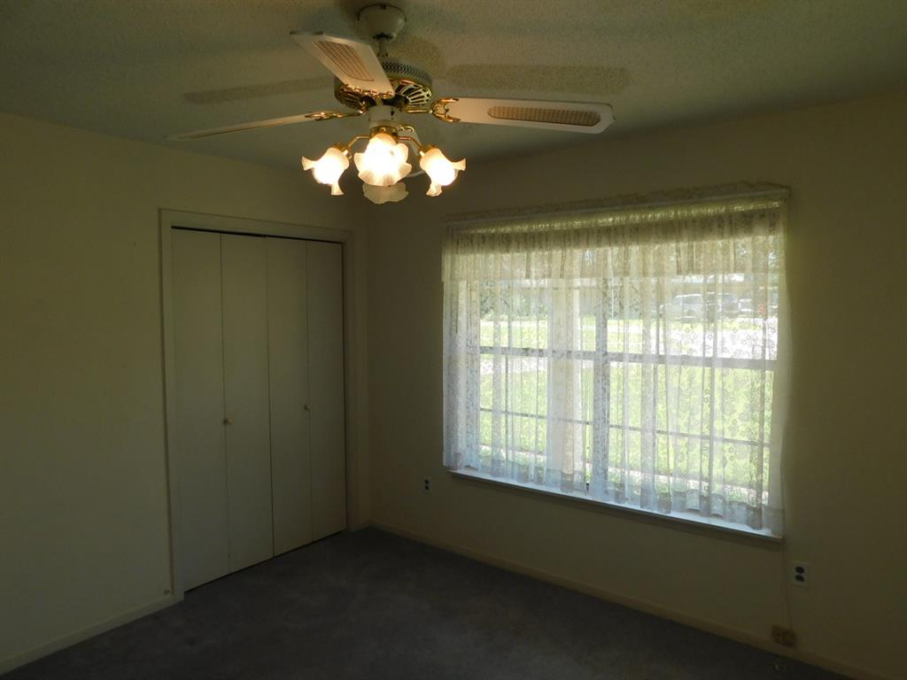 702 N Acres Lane Property Photo 23