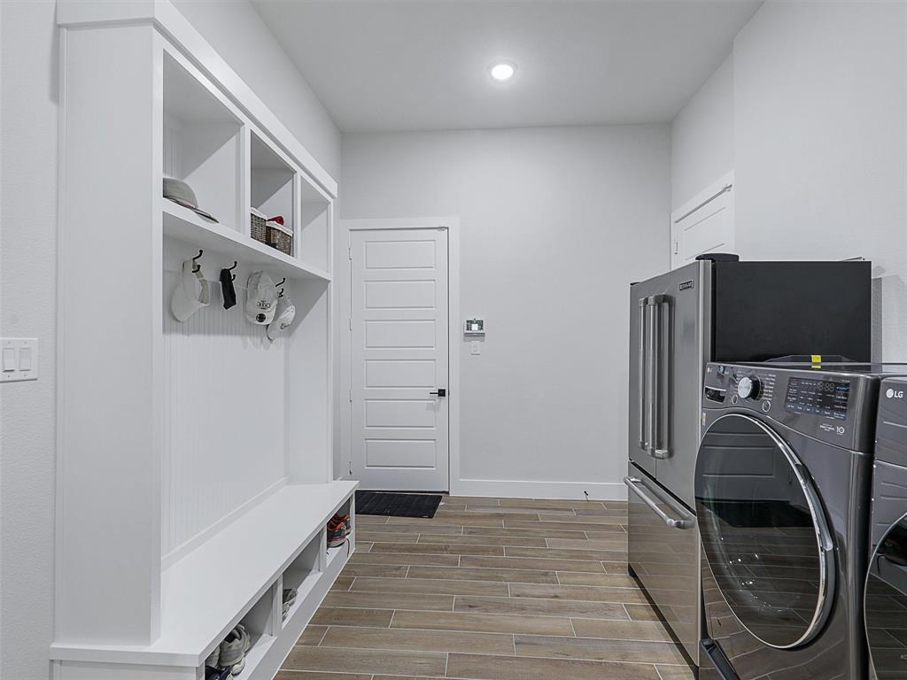 1026 Willow Point Property Photo 34