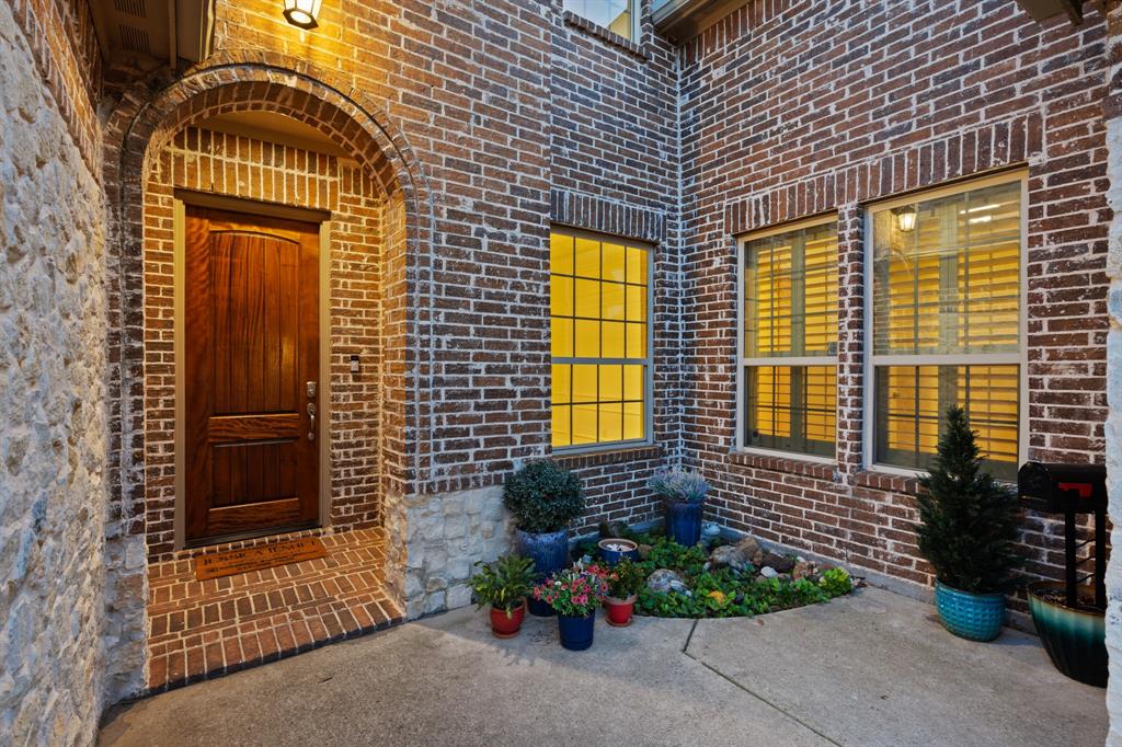 1322 Cottonwood Drive Property Photo 3