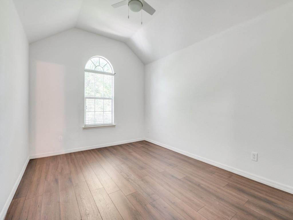 8013 White Stallion Trail Property Photo 25