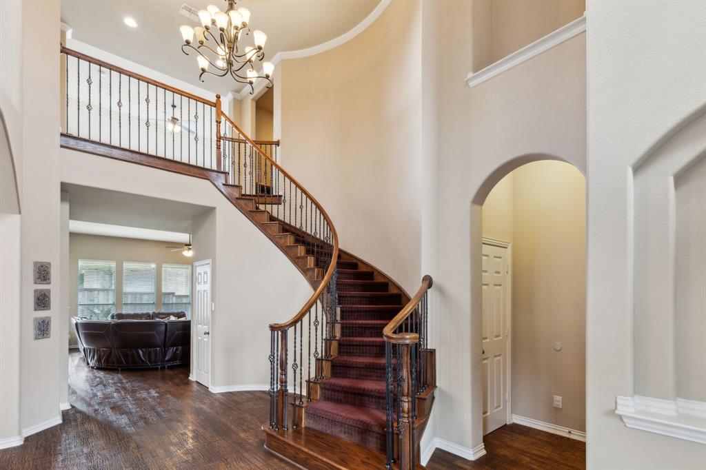 1306 Andrew Court Property Photo 4