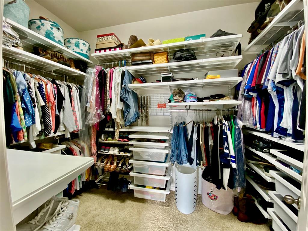 1306 Andrew Court Property Photo 23