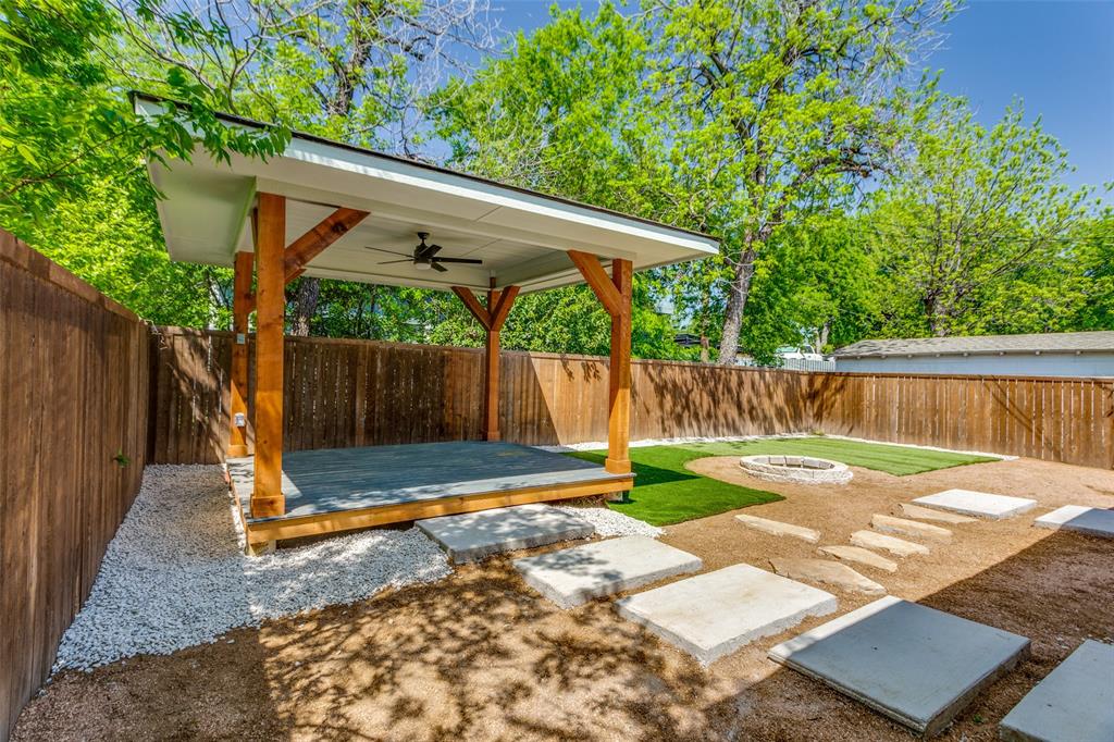 2624 Townsend Drive Property Photo