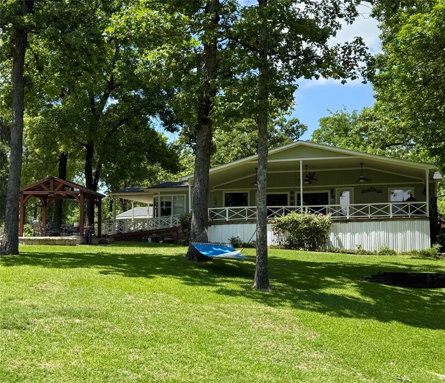 210 Victor Court Property Photo