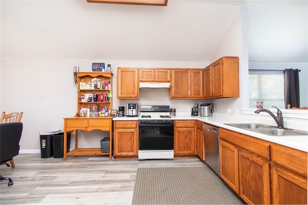 1011 Liffey Drive Property Photo 6