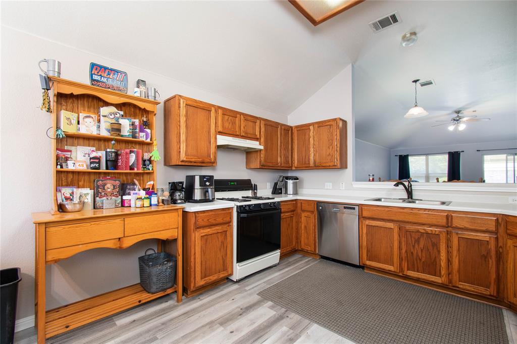 1011 Liffey Drive Property Photo 7