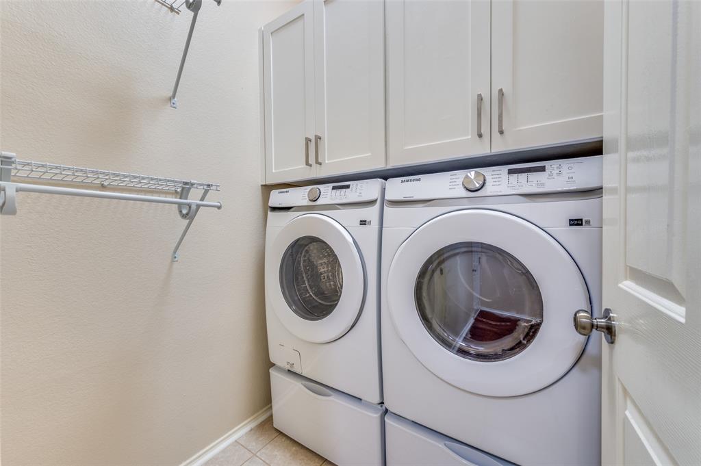 9308 Yorktown Street Property Photo 25