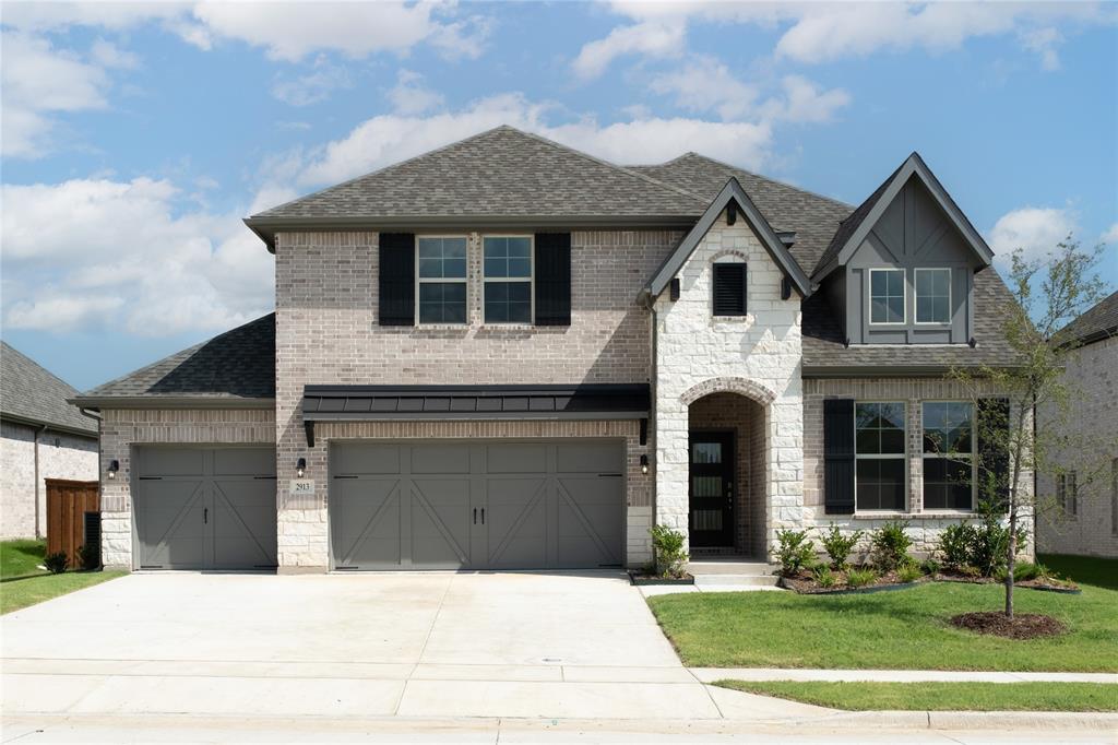 2913 Spring Valley Way Property Photo 1