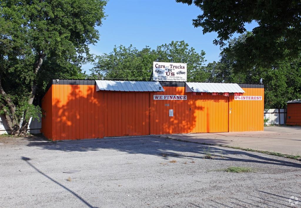 321 N Interstate 35 Road Property Photo 2