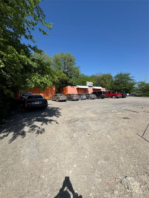 321 N Interstate 35 Road Property Photo 4