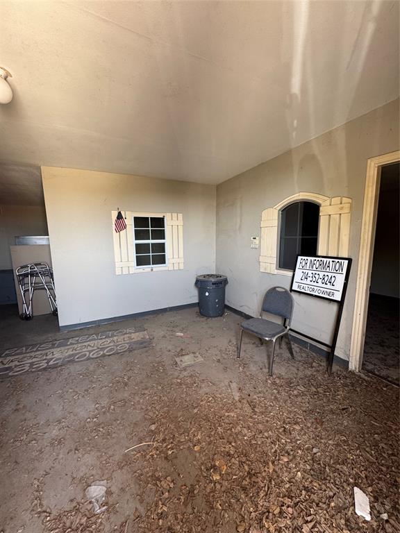 321 N Interstate 35 Road Property Photo 6