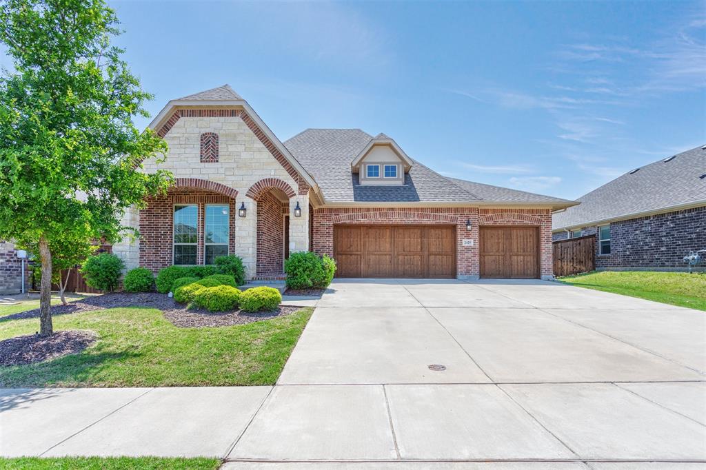 2425 Chapel Oaks Drive Property Photo 1