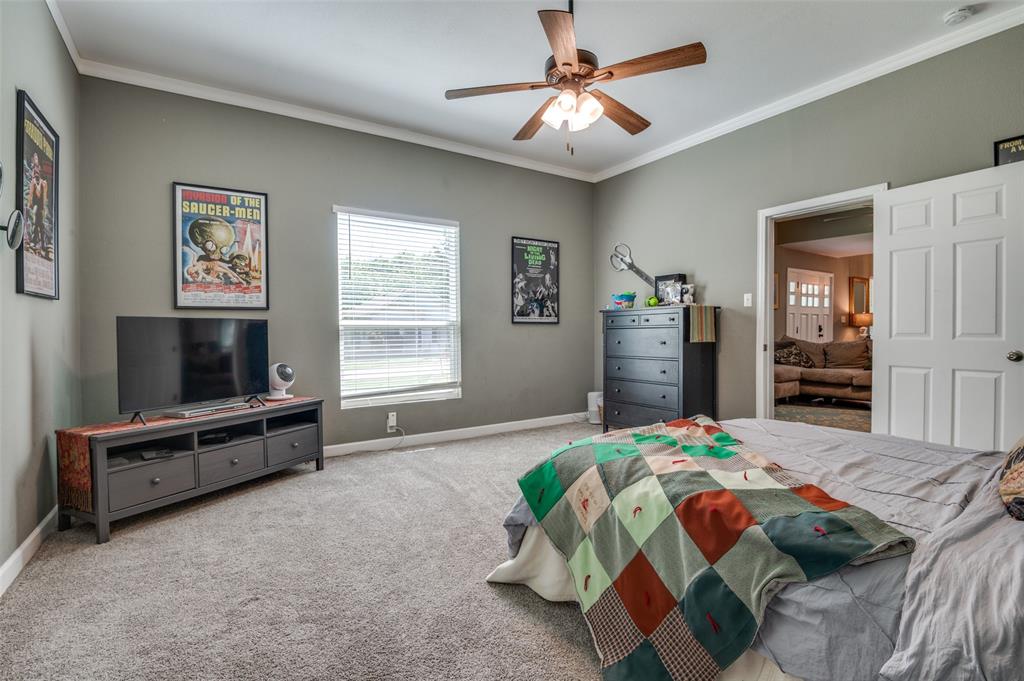 411 E Ross Street Property Photo 15