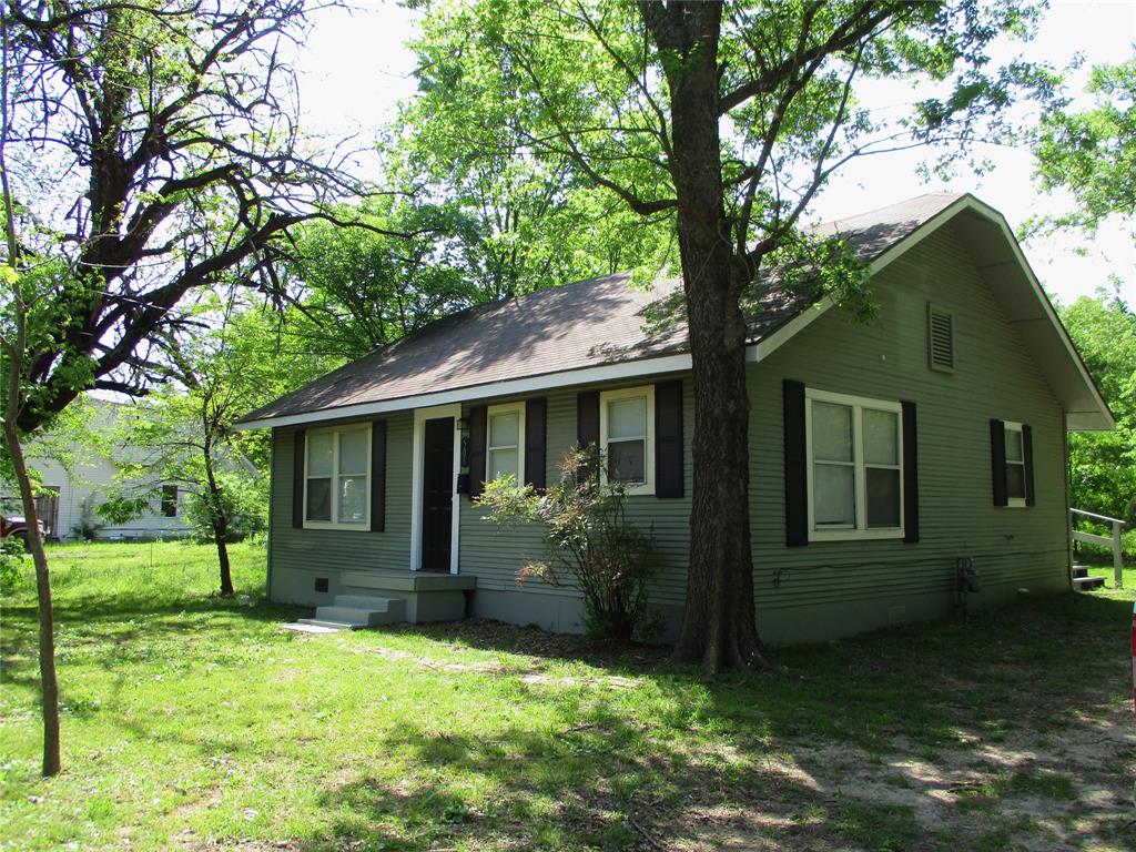 505 W 10th Street Property Photo
