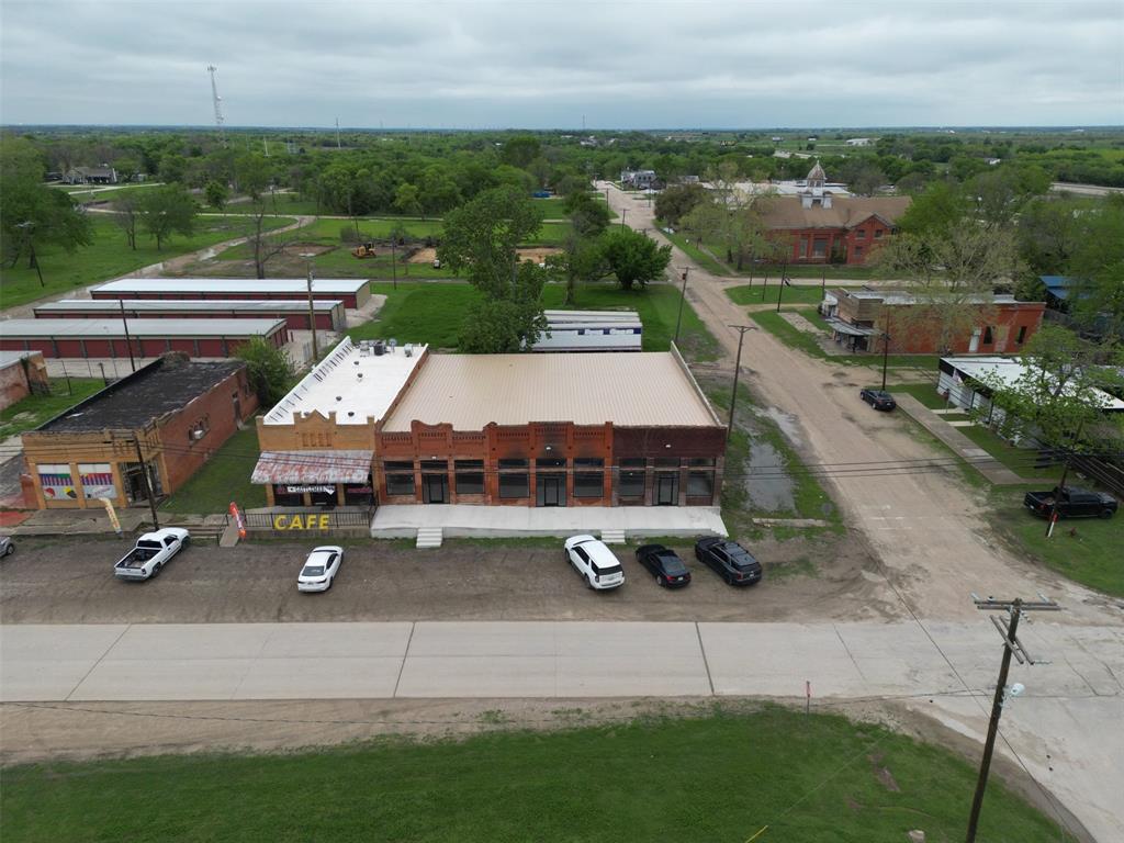104 N Dallas Street Property Photo 2
