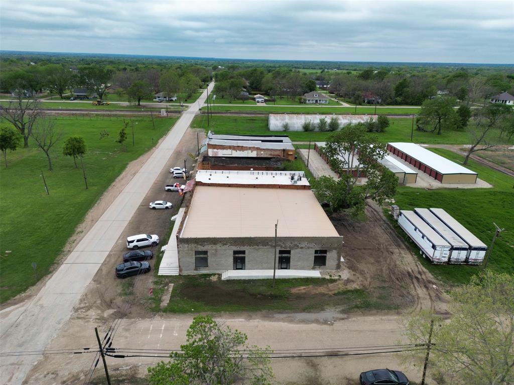104 N Dallas Street Property Photo 3