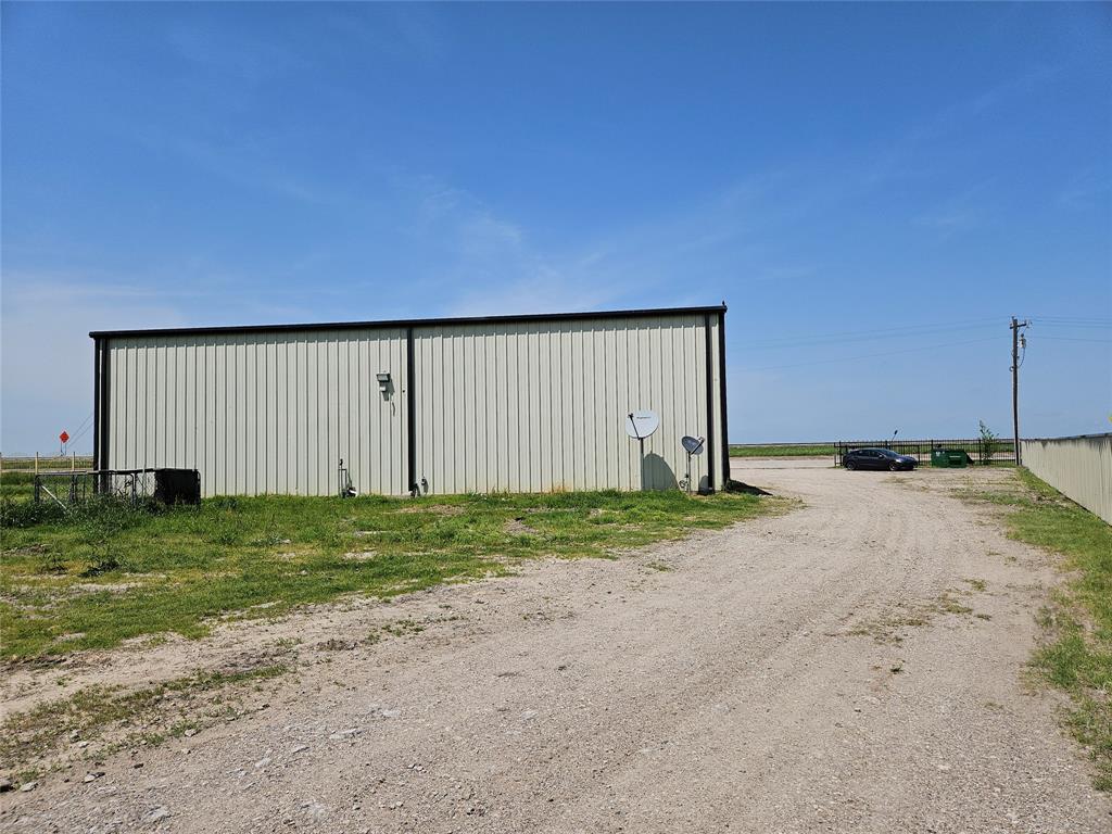 7723 W Us Highway 175 Property Photo 7