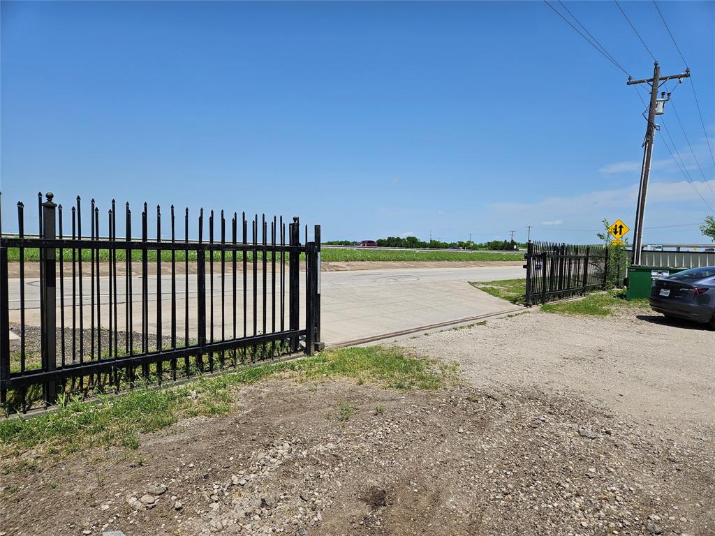 7723 W Us Highway 175 Property Photo 9