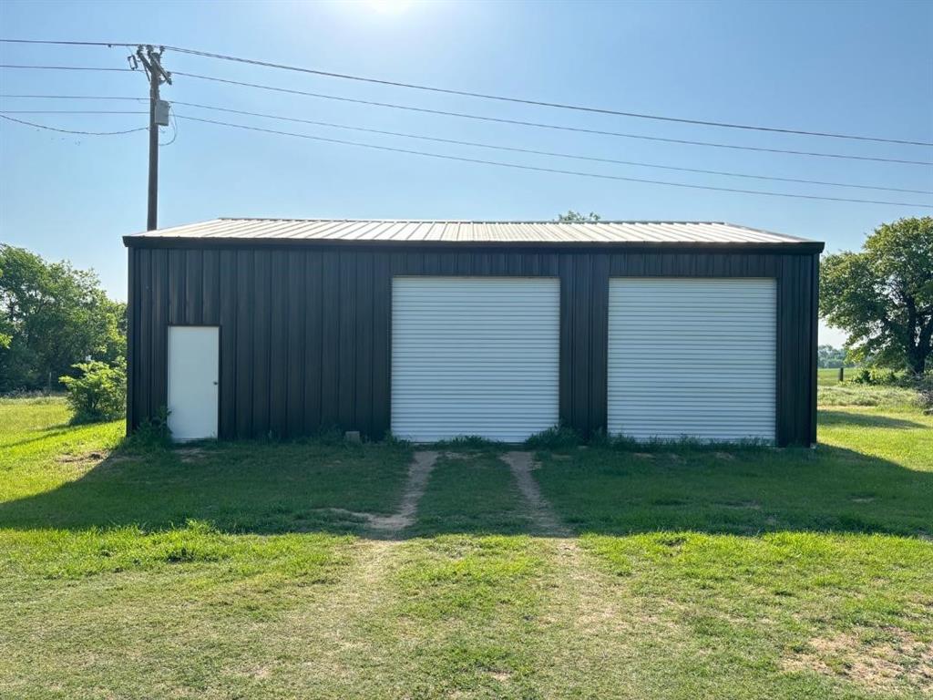 1801 W Highway 199 Property Photo 2