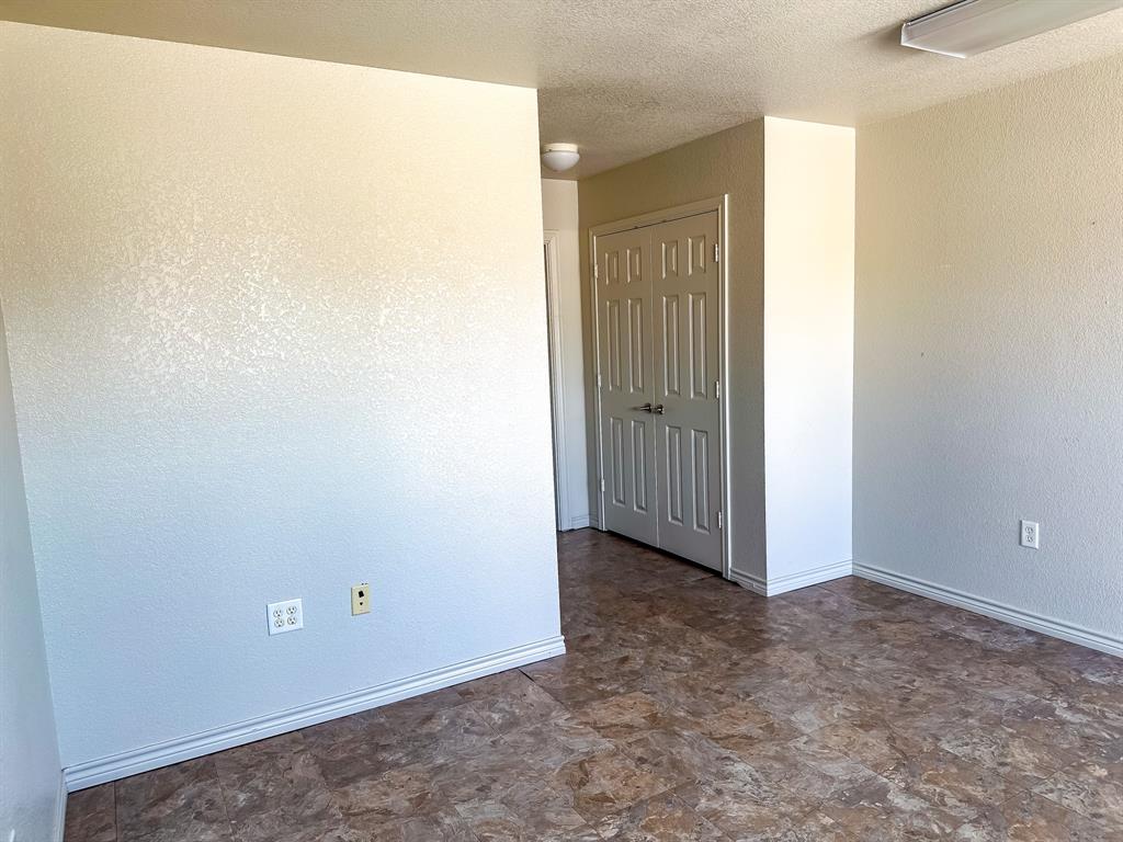 1555-3 W Business 380 Property Photo 5