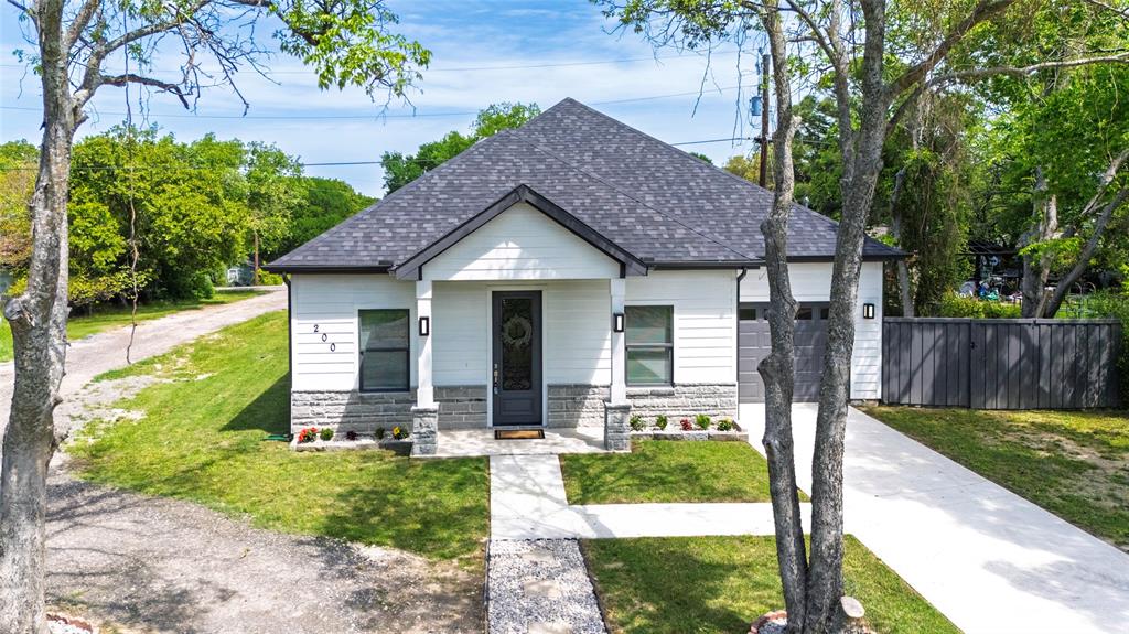 200 Opal Drive Property Photo