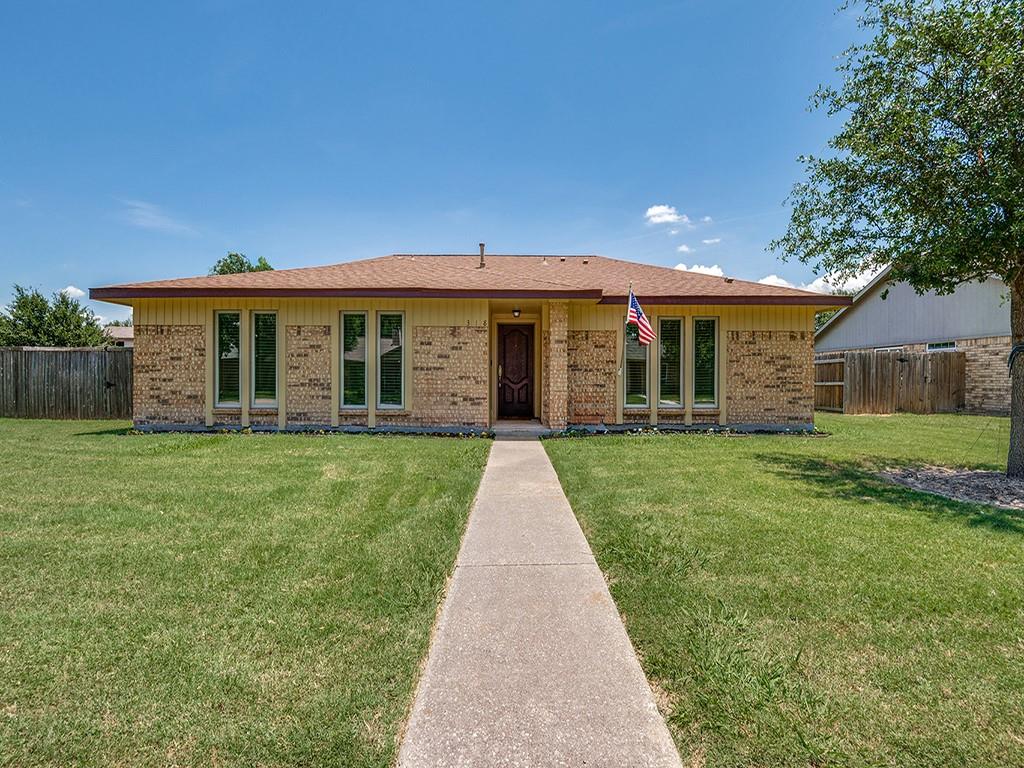 318 Edgewood Drive Property Photo 1
