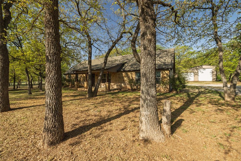 576 County Road 3555 Property Photo