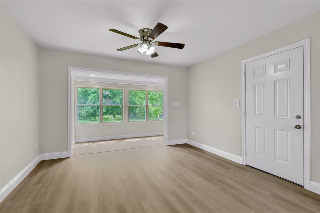 107 Houston Street Property Photo 6