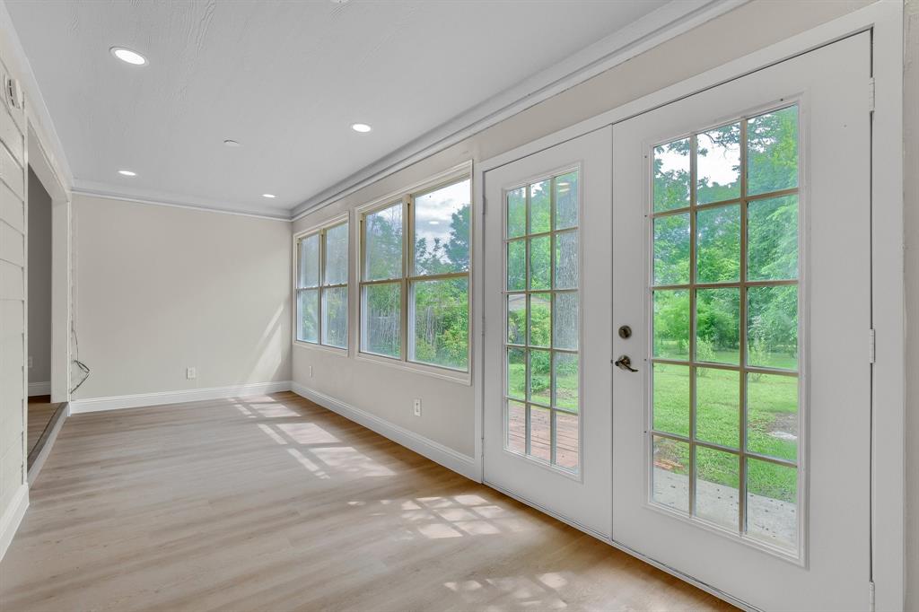 107 Houston Street Property Photo 10