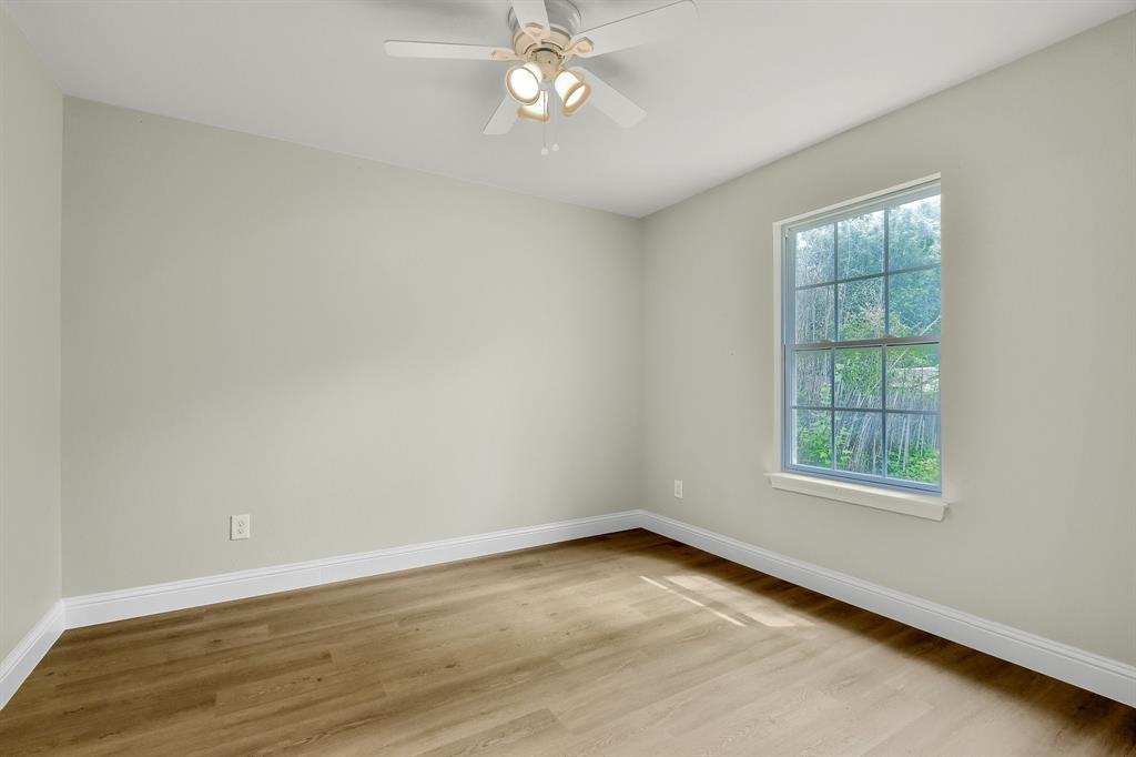 107 Houston Street Property Photo 11