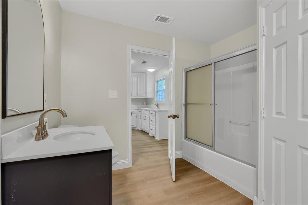 107 Houston Street Property Photo 15