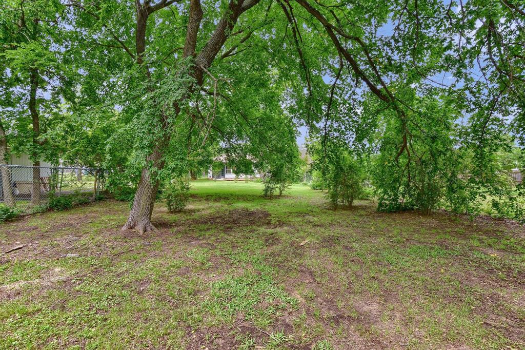 107 Houston Street Property Photo 23