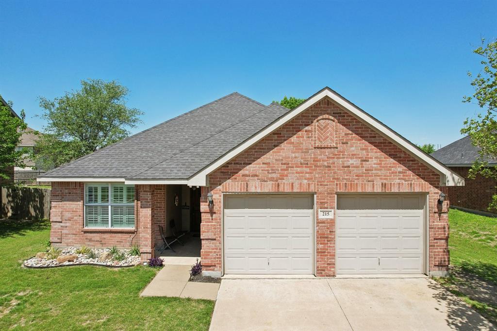 215 Stable Drive Property Photo