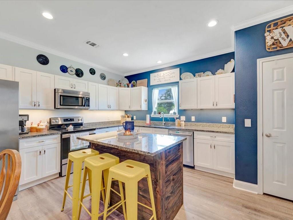 420 E Maple Property Photo