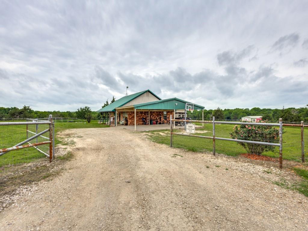 5605 County Road 1129 Property Photo 1