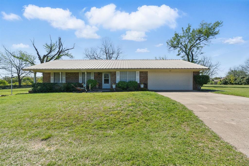 223 Idella Street Property Photo