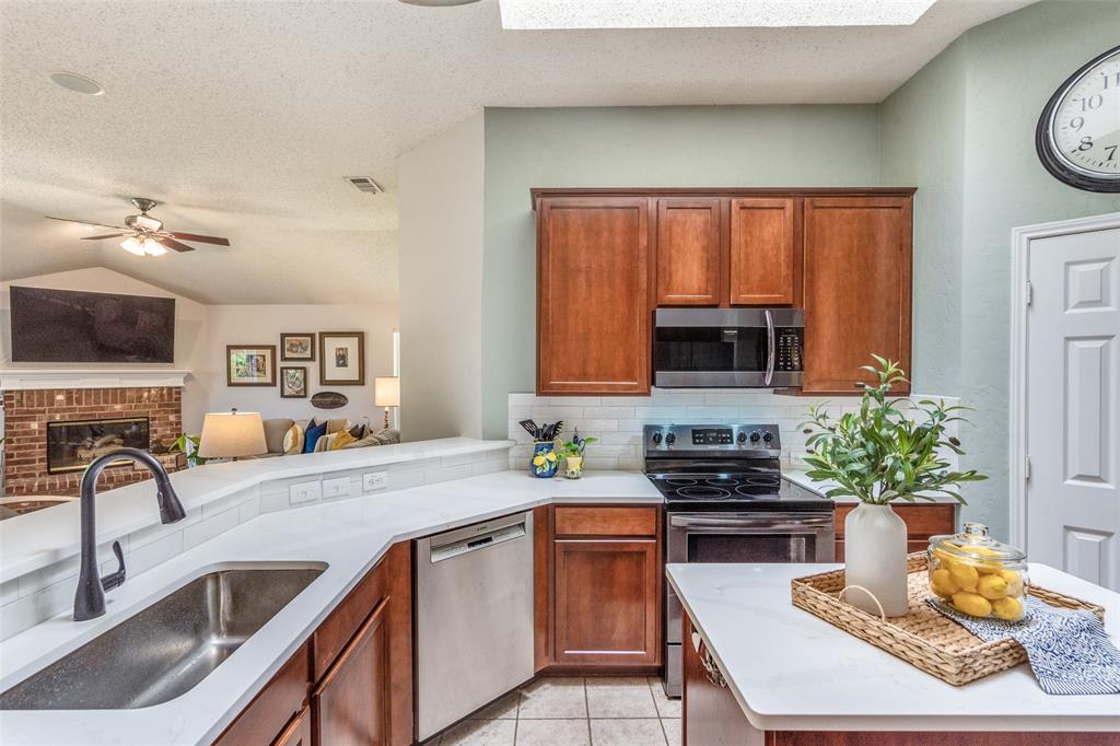 3317 Stone Glen Drive Property Photo 15