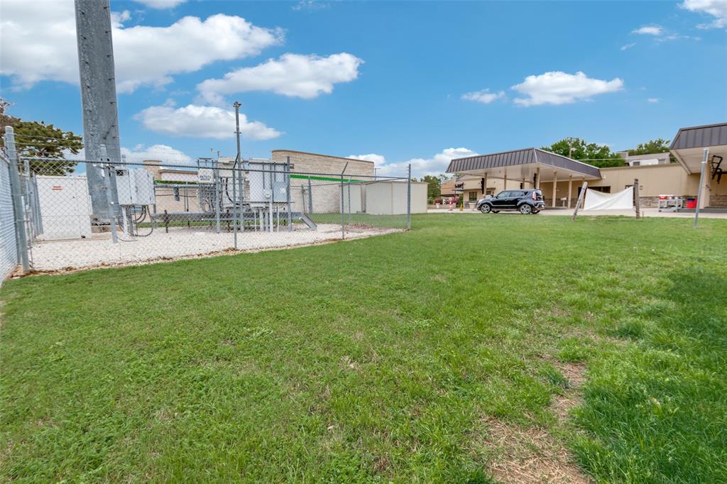 1509 Gina Drive Property Photo 11