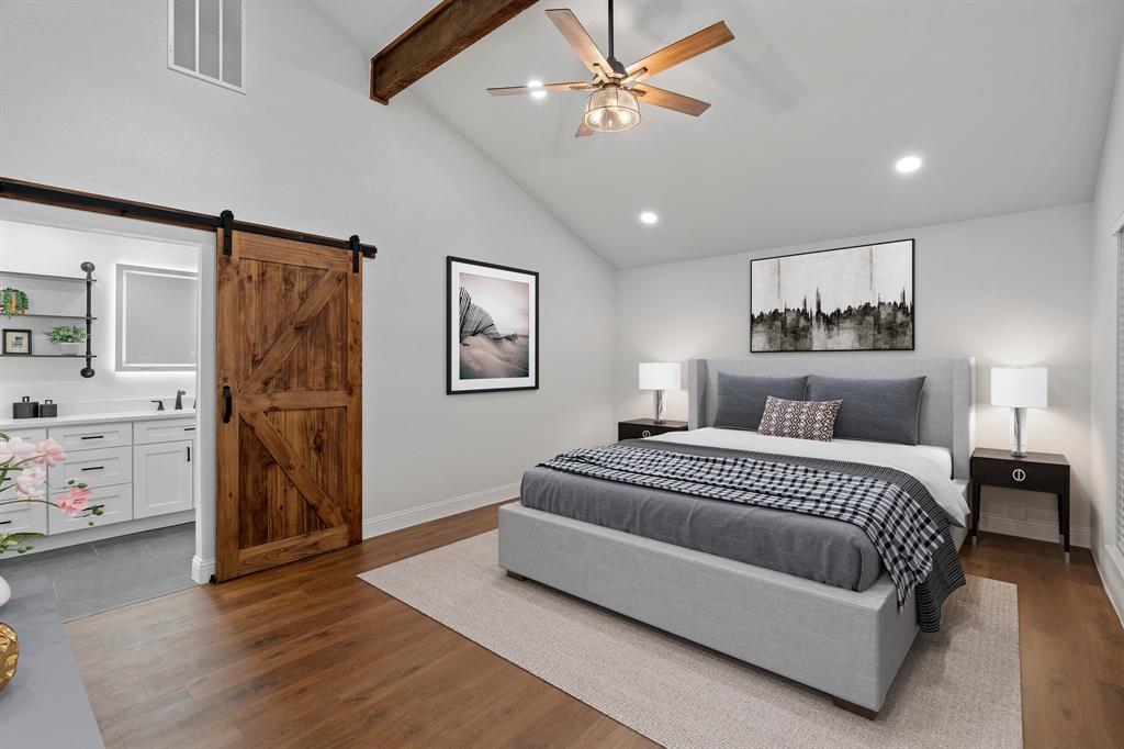 2204 Wood Cliff Court Property Photo 14