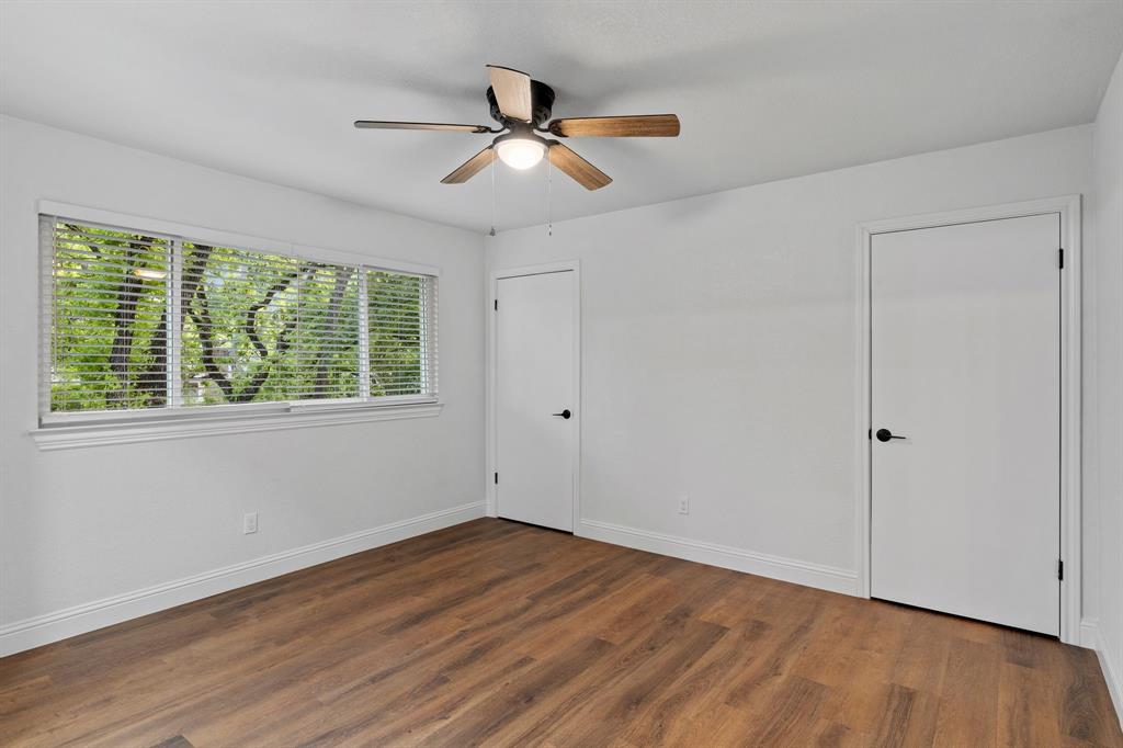 2204 Wood Cliff Court Property Photo 28